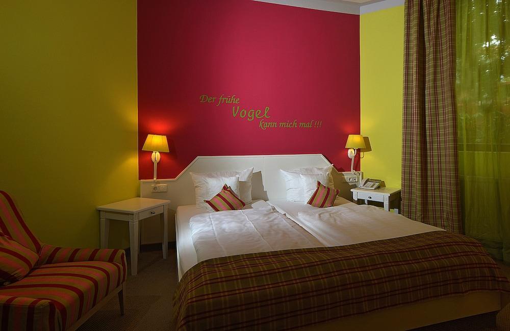 Nells Park Hotel 4*